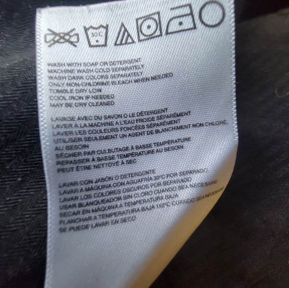 Quicksilver Shorts - Picture 6 of 6